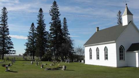 Victoria Church and Cemetery, Balmoral